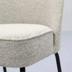 Eetkamerstoel Vogue Lima Beige met zwarte poten^Trendhopper Hot